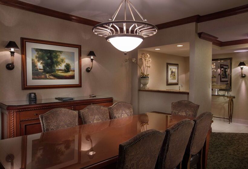 酒店 Doubletree By Hilton Lisle Naperville