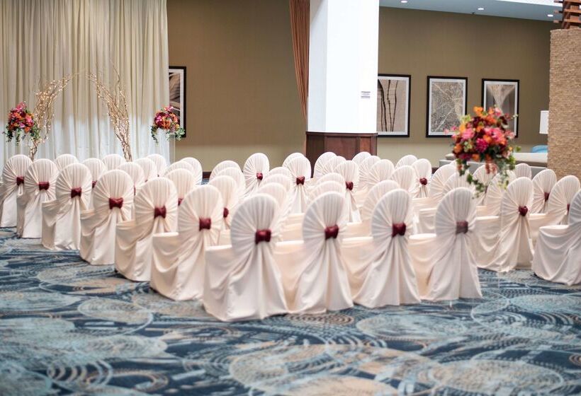 هتل Doubletree By Hilton Phoenix Mesa