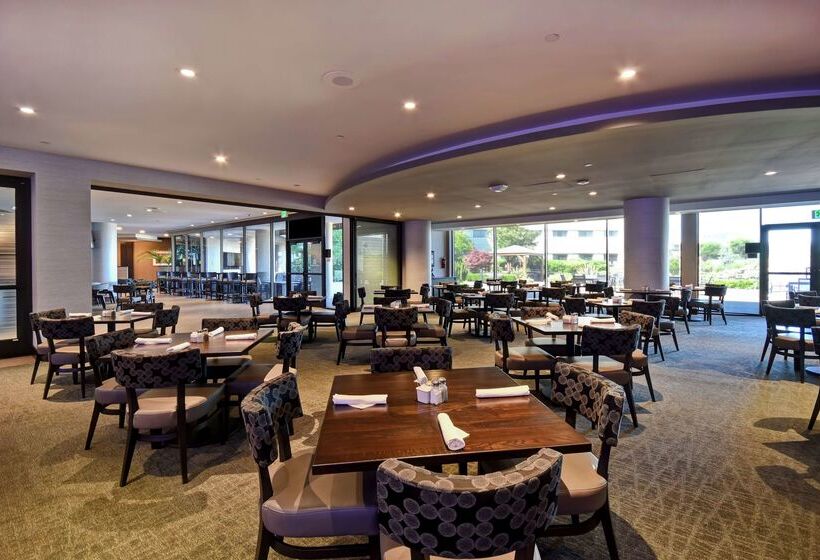 Doubletree By Hilton Hotel Pleasanton At The Club