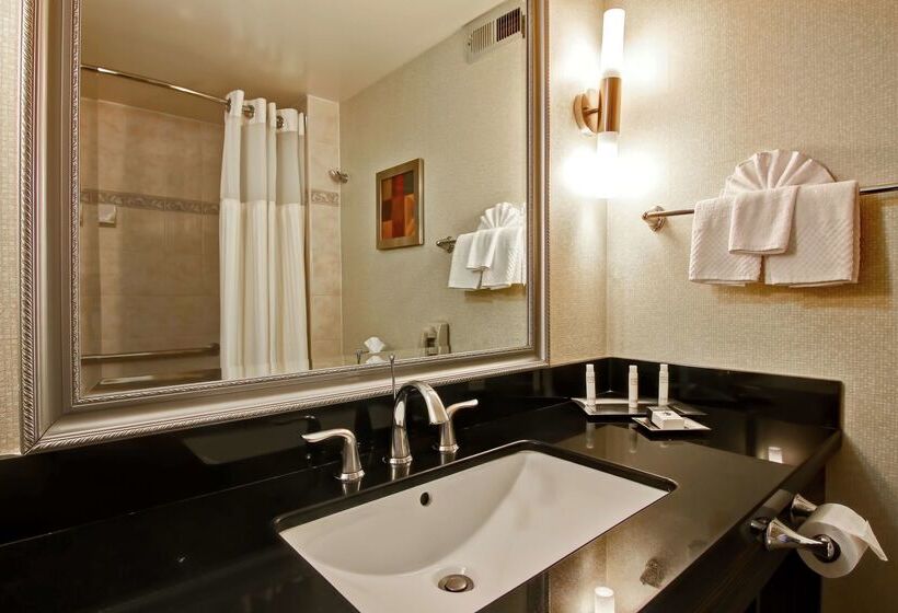 Doubletree By Hilton Hotel Pleasanton At The Club