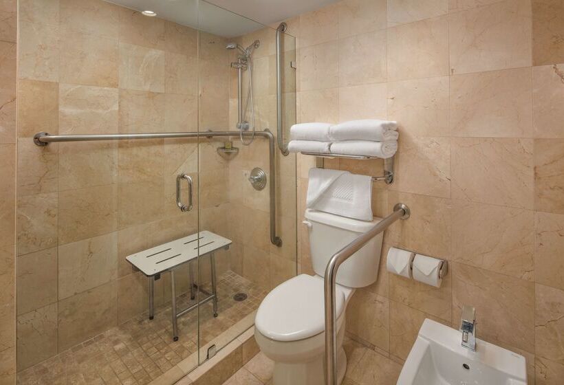 Doubletree By Hilton Grand Hotel Biscayne Bay