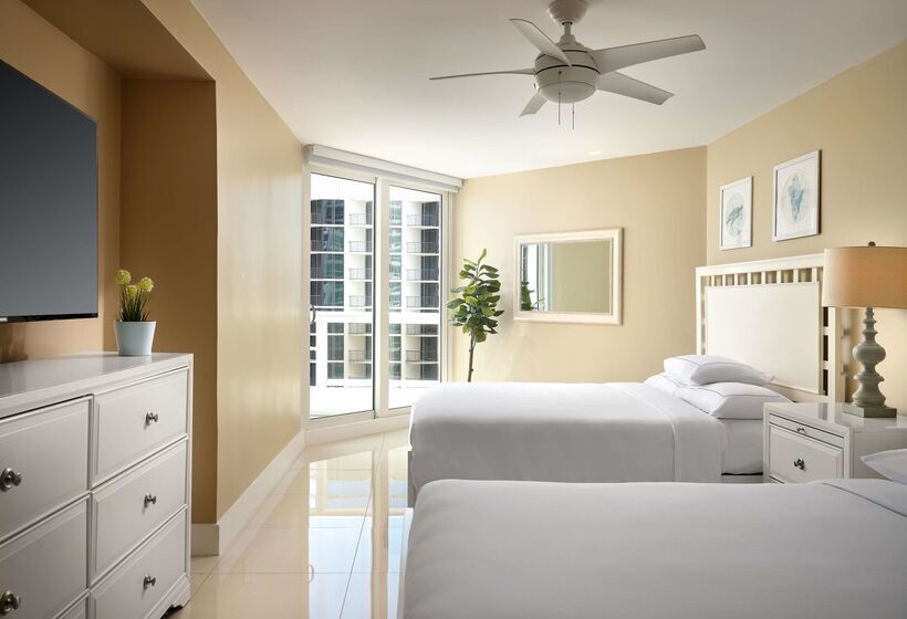 Doubletree By Hilton Grand Hotel Biscayne Bay