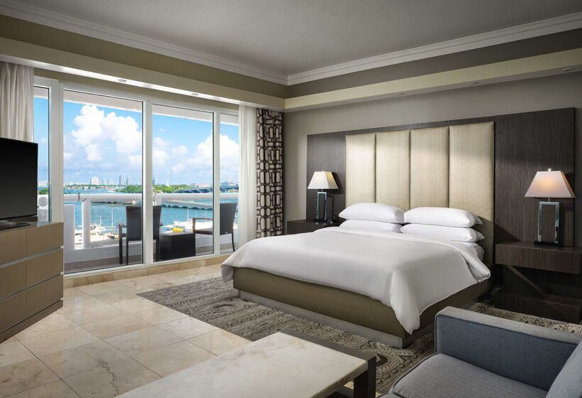 Doubletree By Hilton Grand Hotel Biscayne Bay