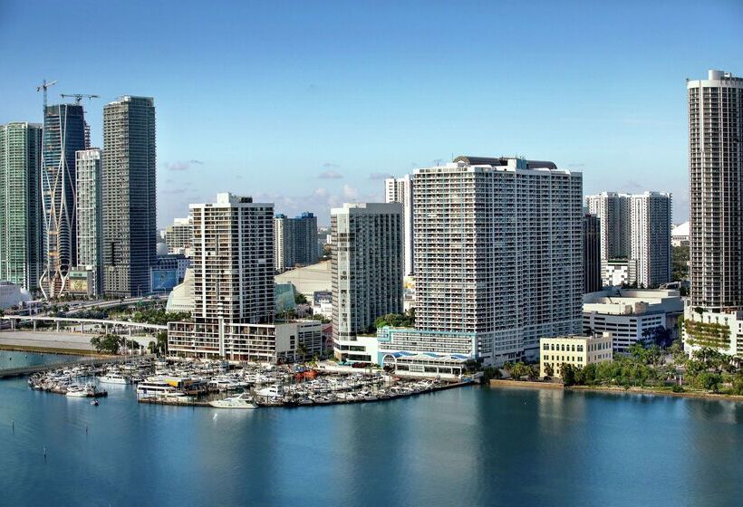 Doubletree By Hilton Grand Hotel Biscayne Bay