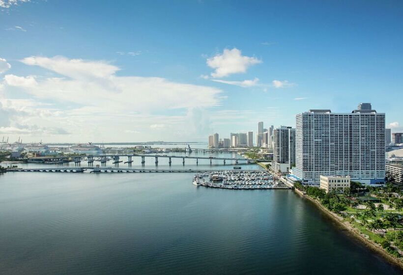 Doubletree By Hilton Grand Hotel Biscayne Bay