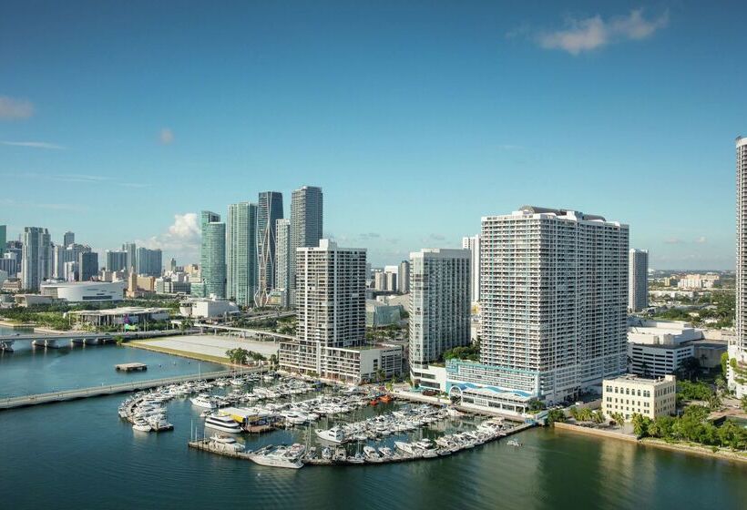Doubletree By Hilton Grand Hotel Biscayne Bay