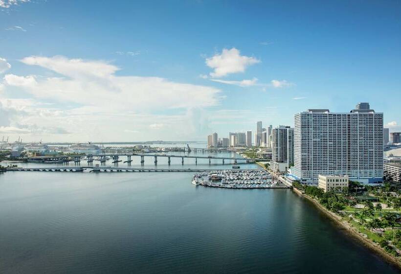 Doubletree By Hilton Grand Hotel Biscayne Bay