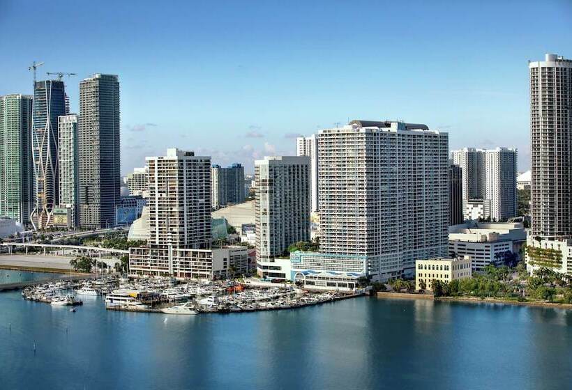 Doubletree By Hilton Grand Hotel Biscayne Bay