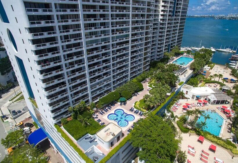 Doubletree By Hilton Grand Hotel Biscayne Bay