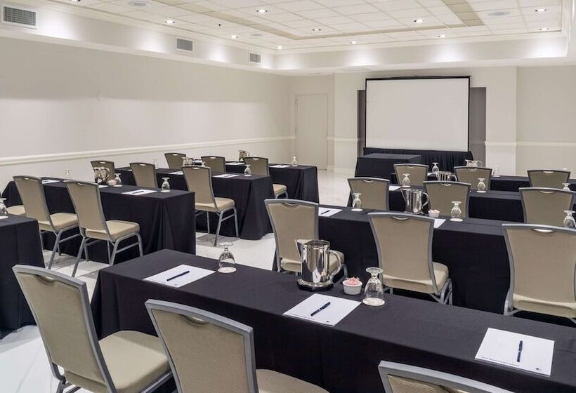 Doubletree By Hilton Grand Hotel Biscayne Bay