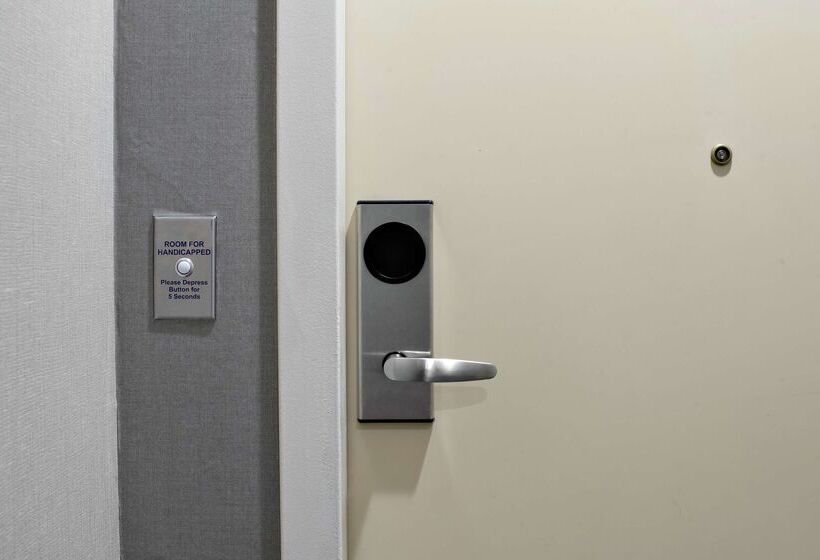 호텔 Doubletree Suites By Hilton Charlotte Southpark