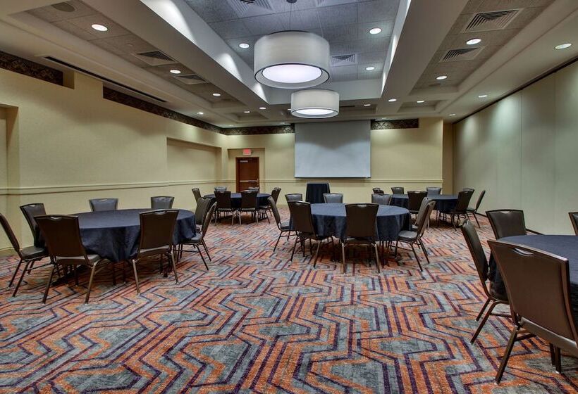 호텔 Drury Inn & Suites Findlay
