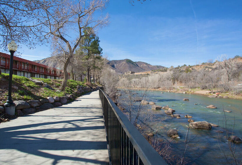 فندق Durango Downtown Inn