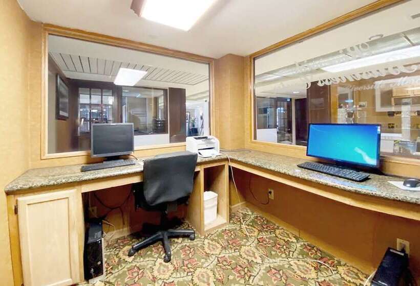 فندق Econo Lodge