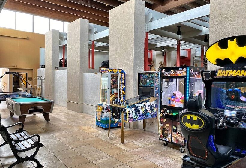 فندق Econo Lodge