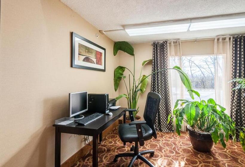 فندق Econo Lodge Hagerstown I 81