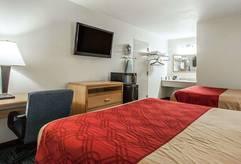 فندق Econo Lodge Inn And Suites   Jackson