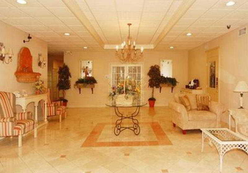 酒店 Econo Lodge Inn & Suites