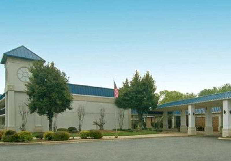 酒店 Econo Lodge Inn & Suites