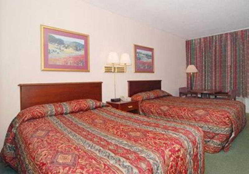 酒店 Econo Lodge Inn & Suites