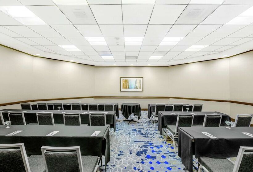 فندق Embassy Suites By Hilton Anaheim Orange