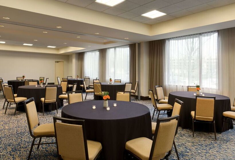 فندق Embassy Suites By Hilton Boston Waltham