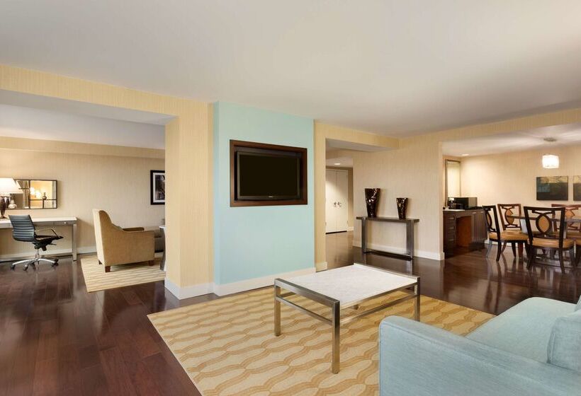 בית מלון כפרי Embassy Suites By Hilton Boston Waltham