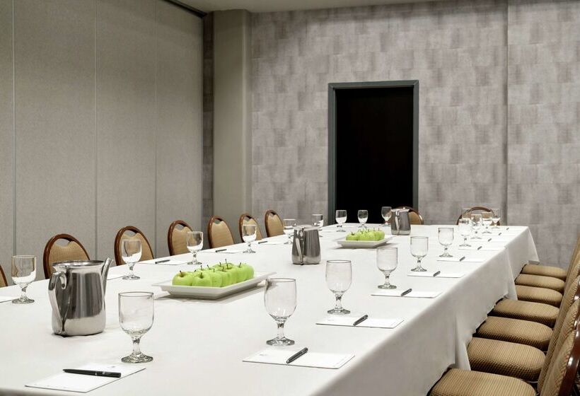 酒店 Embassy Suites By Hilton Brunswick