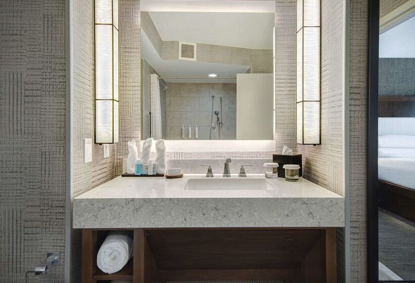 فندق Embassy Suites By Hilton Detroit Metro Airport