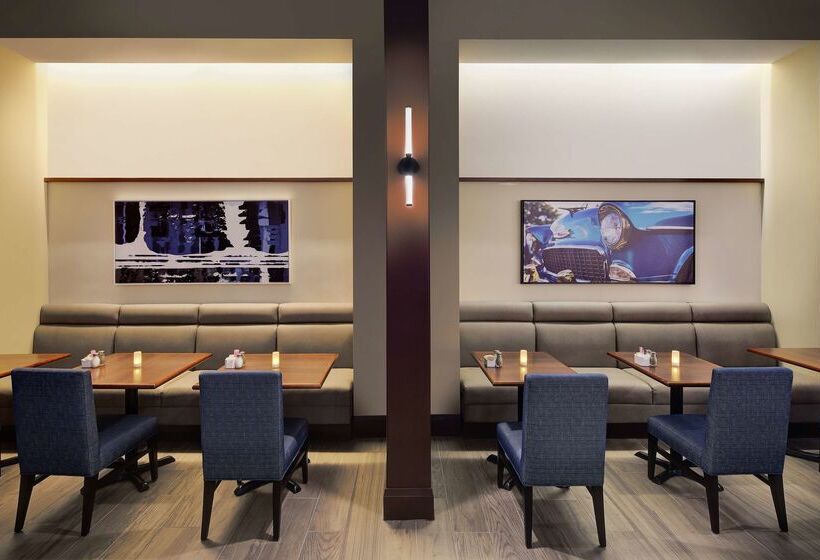 בית מלון כפרי Embassy Suites By Hilton Detroit Troy Auburn Hills