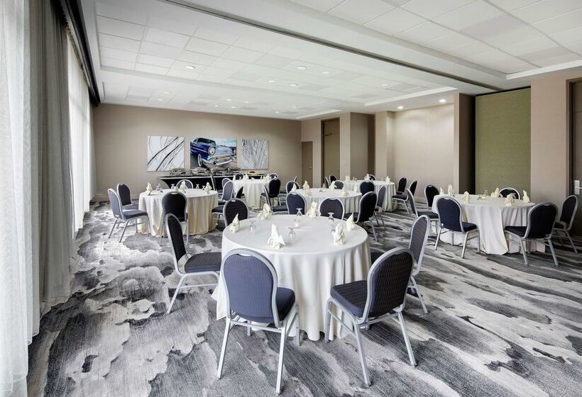 בית מלון כפרי Embassy Suites By Hilton Detroit Troy Auburn Hills