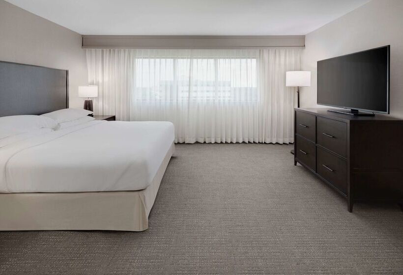 호텔 Embassy Suites By Hilton Detroit Troy Auburn Hills