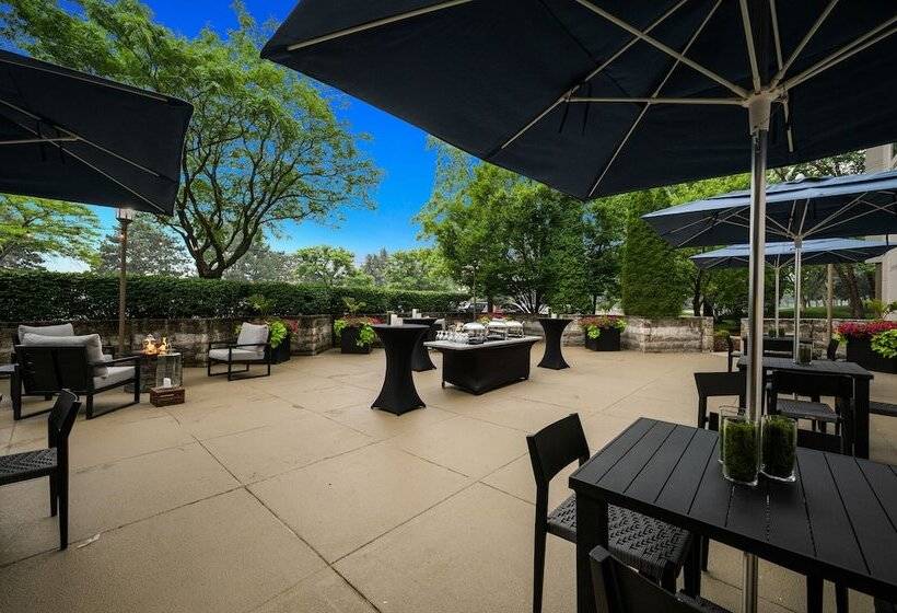 호텔 Embassy Suites By Hilton Detroit Troy Auburn Hills