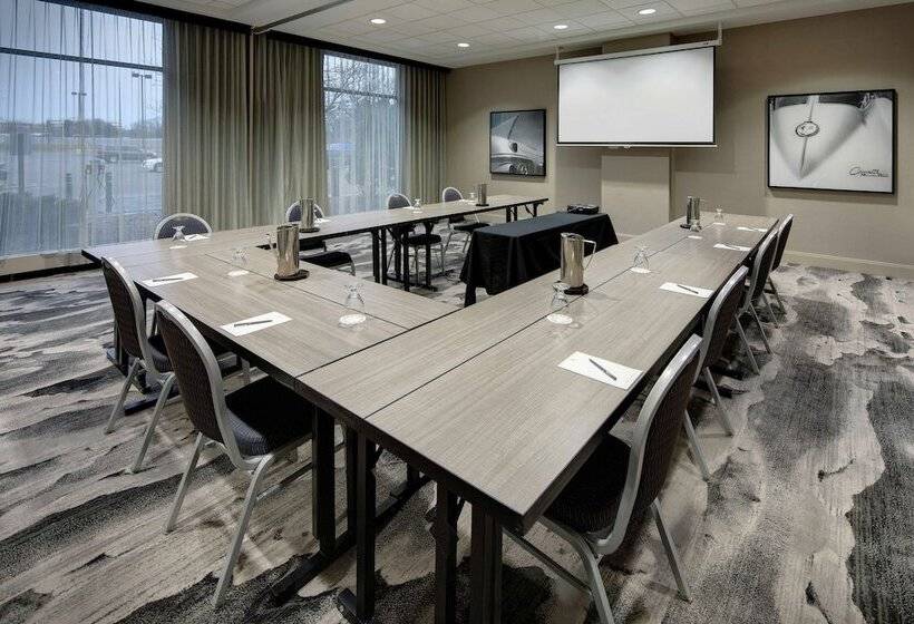 호텔 Embassy Suites By Hilton Detroit Troy Auburn Hills