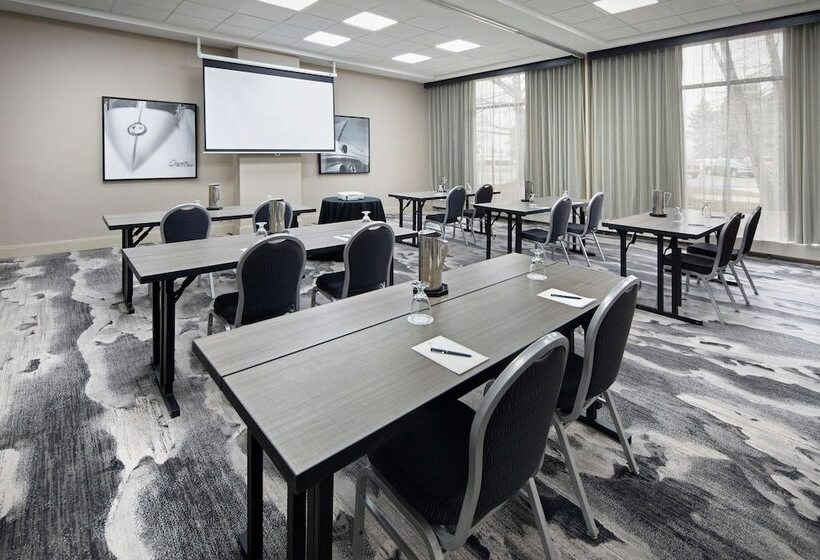 호텔 Embassy Suites By Hilton Detroit Troy Auburn Hills