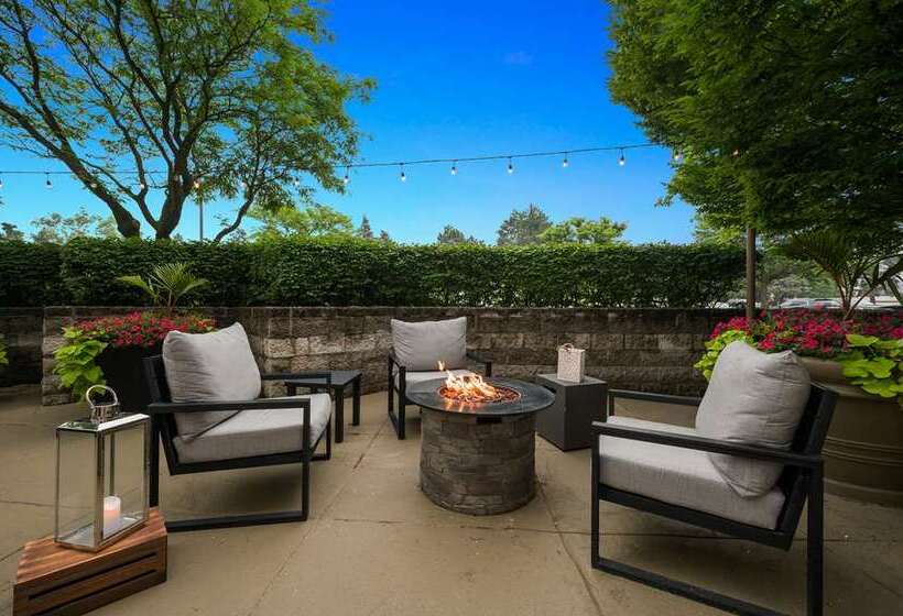 호텔 Embassy Suites By Hilton Detroit Troy Auburn Hills