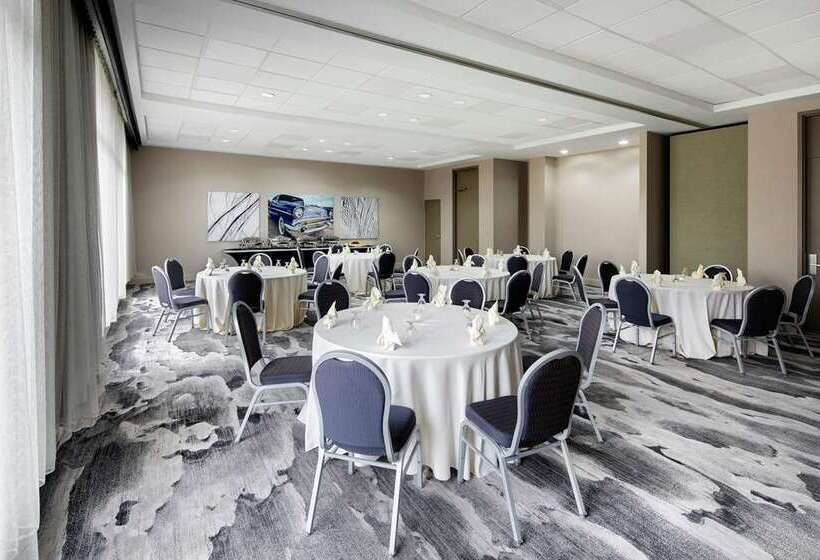 호텔 Embassy Suites By Hilton Detroit Troy Auburn Hills