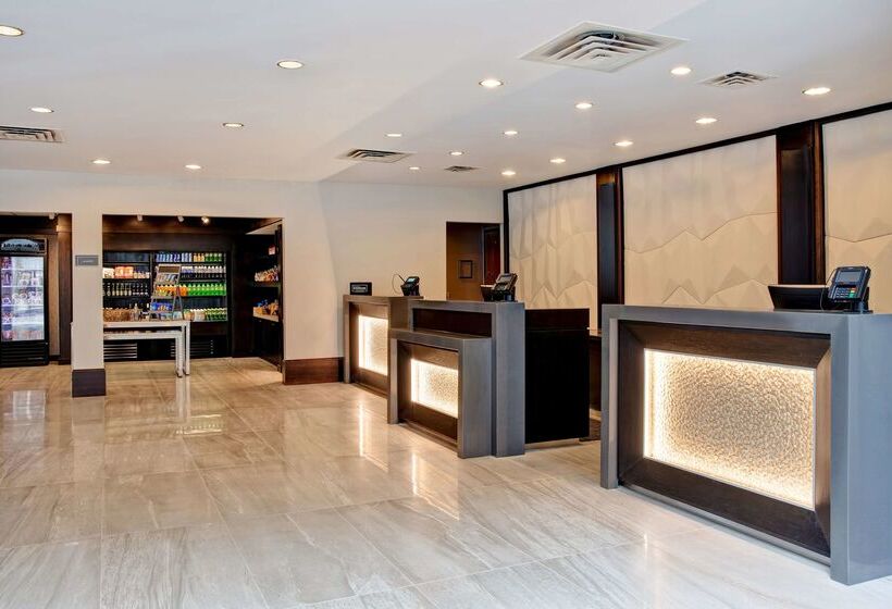 호텔 Embassy Suites Syracuse