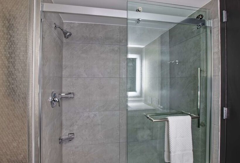 호텔 Embassy Suites Syracuse