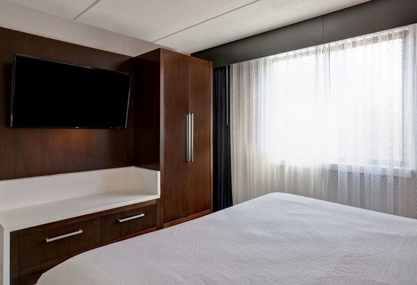 호텔 Embassy Suites Syracuse