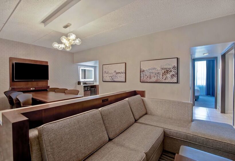 호텔 Embassy Suites Syracuse