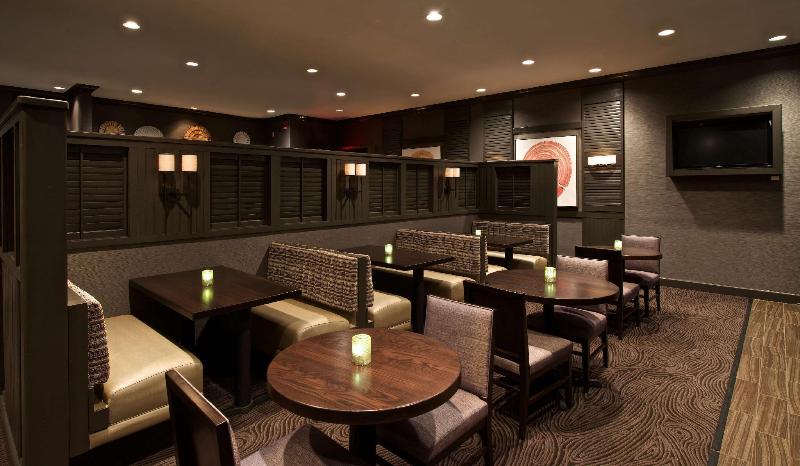 호텔 Embassy Suites Syracuse