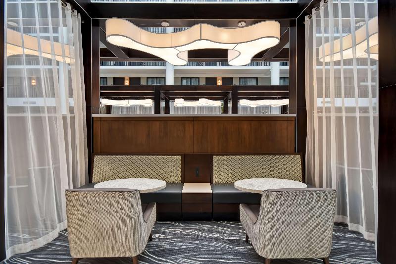 호텔 Embassy Suites Syracuse