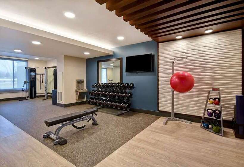 호텔 Embassy Suites Syracuse