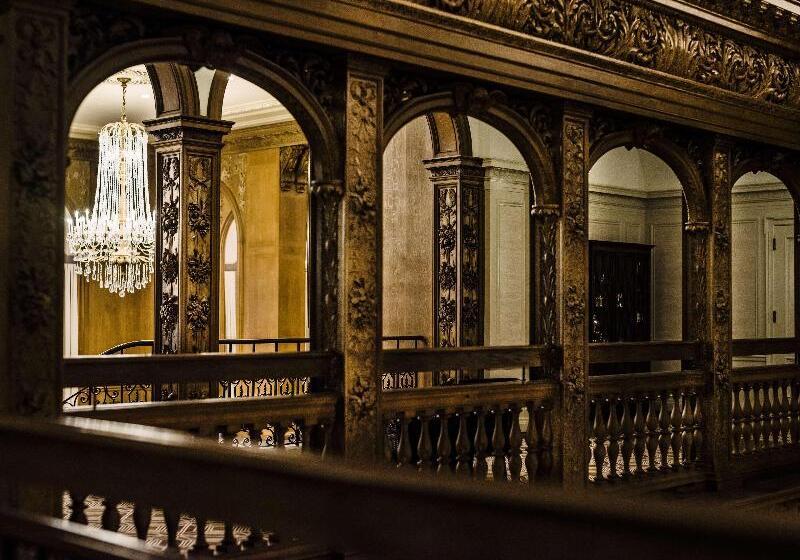 Отель Fairmont Olympic