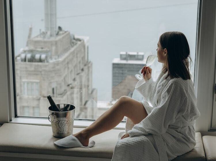 هتل Four Seasons  Chicago