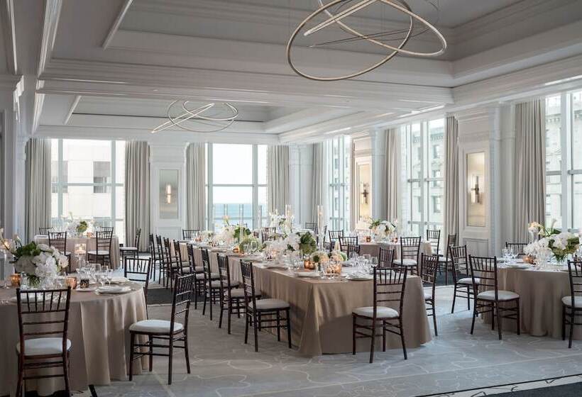 هتل Four Seasons  Chicago