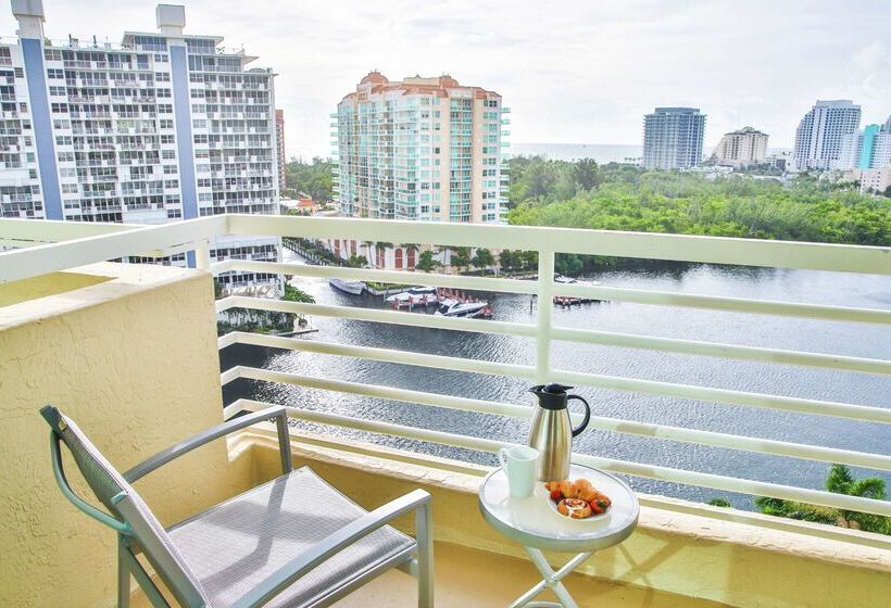 هتل Galleryone Doubletree Hilton Gc Turtle Cove
