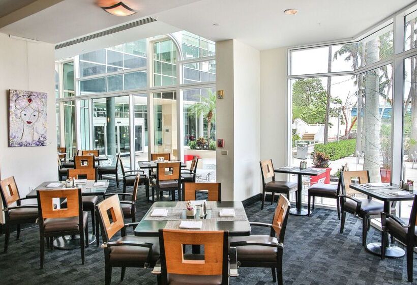 호텔 Galleryone Doubletree Hilton Gc Turtle Cove