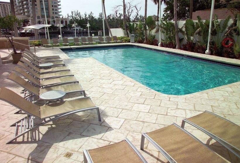 هتل Galleryone Doubletree Hilton Gc Turtle Cove